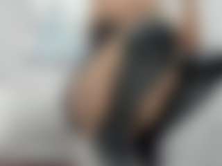 Live cam show with Gia Watsonn - Asshole on fuklive.com
