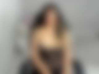 Live cam show with Gia Watsonn - Shaved on fapnchat
