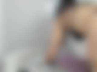 Gia Watsonn's Live Sex Cam Show
