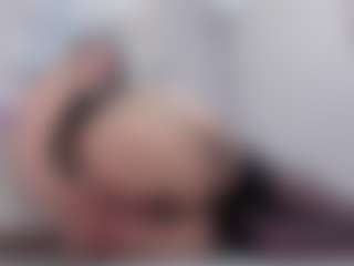 Gia Watsonn's Live Sex Cam Show