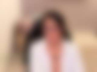 Gia Watsonn's Live Sex Cam Show