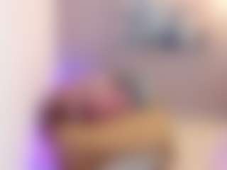 Gia Watsonn's Live Sex Cam Show