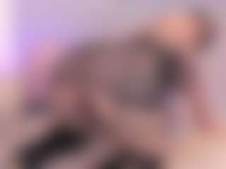 Gia Watsonn's Live Sex Cam Show