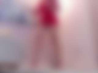 Live cam show with Gia Watsonn - Bikini on SinfulBabes