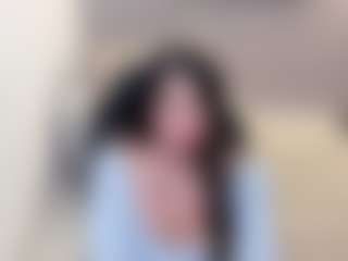 Gia Watsonn's Live Sex Cam Show