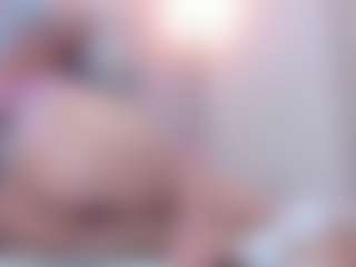 Gia Watsonn's Live Sex Cam Show