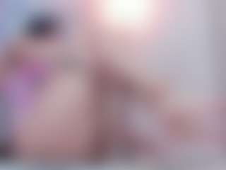 Gia Watsonn's Live Sex Cam Show