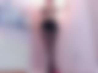 Live cam show with Gia Watsonn - Foot Fetish on CamwithHer