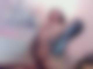 Gia Watsonn's Live Sex Cam Show
