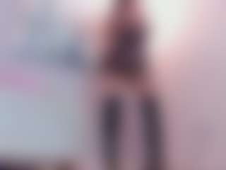 Live cam show with Gia Watsonn - Tattoos on CamSodaAdn