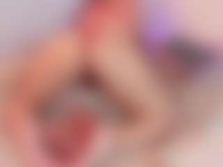 Gia Watsonn's Live Sex Cam Show