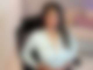 Gia Watsonn's Live Sex Cam Show