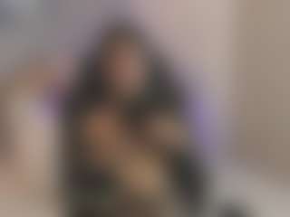 Gia Watsonn's Live Sex Cam Show