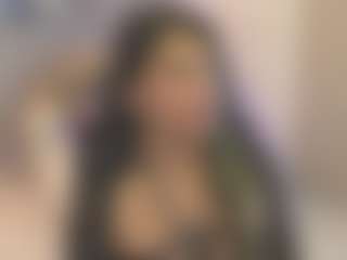 Live cam show with Gia Watsonn - Shaved Pussy Lovense on Camsoda