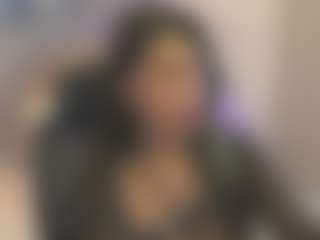 Gia Watsonn's Live Sex Cam Show