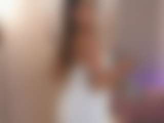 Gia Watsonn's Live Sex Cam Show