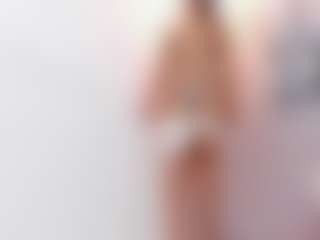 Gia Watsonn's Live Sex Cam Show