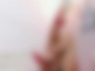 Gia Watsonn's Live Sex Cam Show