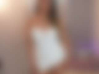 Gia Watsonn's Live Sex Cam Show