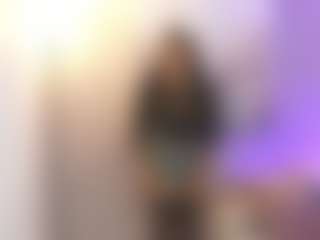 Gia Watsonn's Live Sex Cam Show