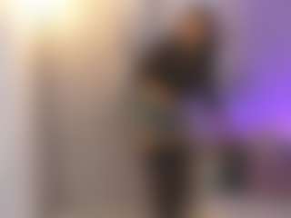 Gia Watsonn's Live Sex Cam Show