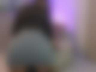 Live cam show with Gia Watsonn - Athletic BBW on CamwithHer