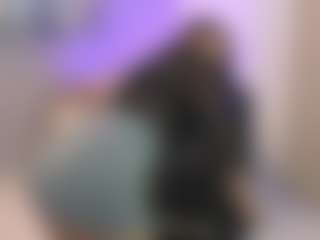 Gia Watsonn's Live Sex Cam Show