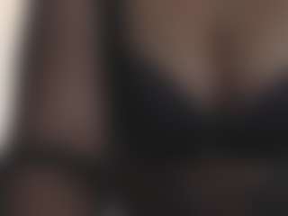 Gia Watsonn's Live Sex Cam Show