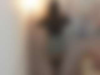 Gia Watsonn's Live Sex Cam Show