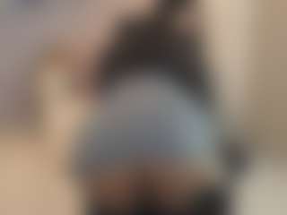 Gia Watsonn's Live Sex Cam Show