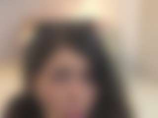 Gia Watsonn's Live Sex Cam Show