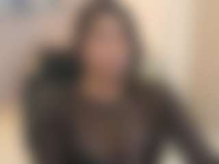 Gia Watsonn's Live Sex Cam Show