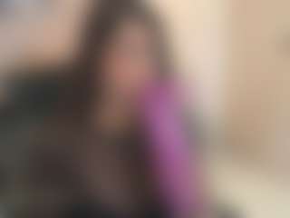 Gia Watsonn's Live Sex Cam Show