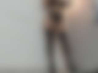 Gia Watsonn's Live Sex Cam Show