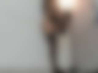 Gia Watsonn's Live Sex Cam Show