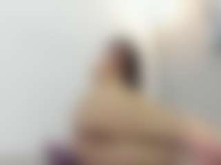 Gia Watsonn's Live Sex Cam Show