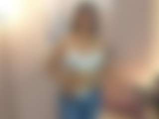Gia Watsonn's Live Sex Cam Show