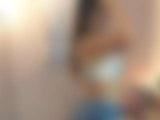 Gia Watsonn's Live Sex Cam Show