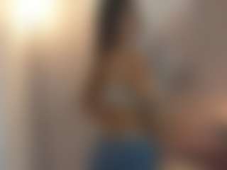 Gia Watsonn's Live Sex Cam Show