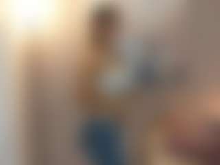 Gia Watsonn's Live Sex Cam Show