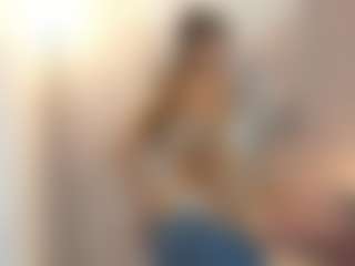 Gia Watsonn's Live Sex Cam Show