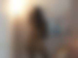 Gia Watsonn's Live Sex Cam Show