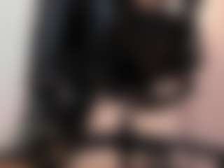 Gia Watsonn's Live Sex Cam Show