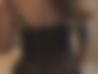 Gia Watsonn's Live Sex Cam Show