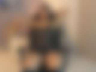 Gia Watsonn's Live Sex Cam Show