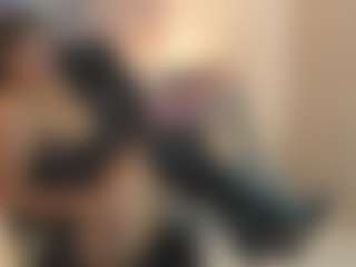 Gia Watsonn's Live Sex Cam Show