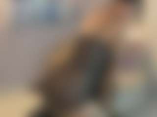 Gia Watsonn's Live Sex Cam Show