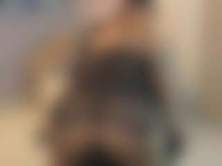 Gia Watsonn's Live Sex Cam Show