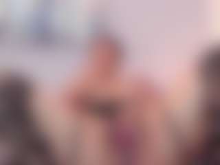 Gia Watsonn's Live Sex Cam Show