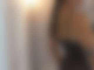 Gia Watsonn's Live Sex Cam Show